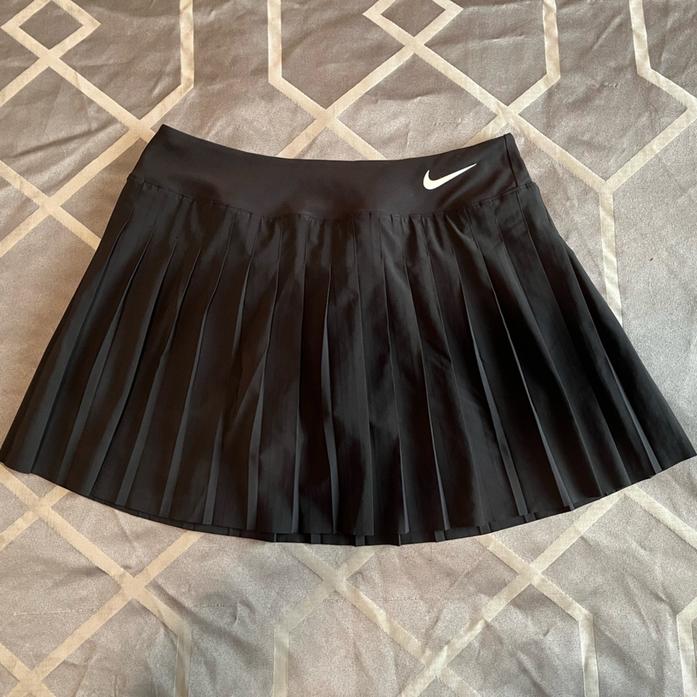 Nike Dri-Fit Tennis/ Golf Skirt (Size Medium)